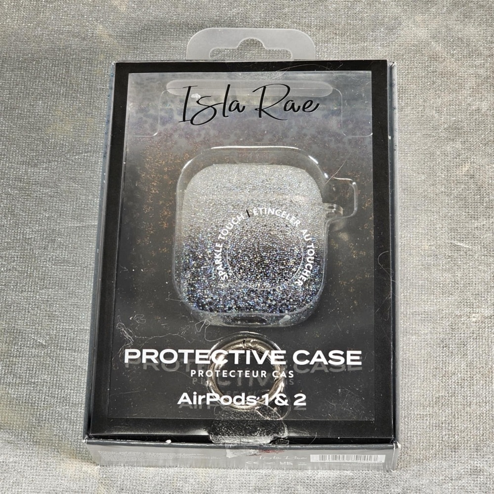 NWT Isla Rae AirPods one and two case